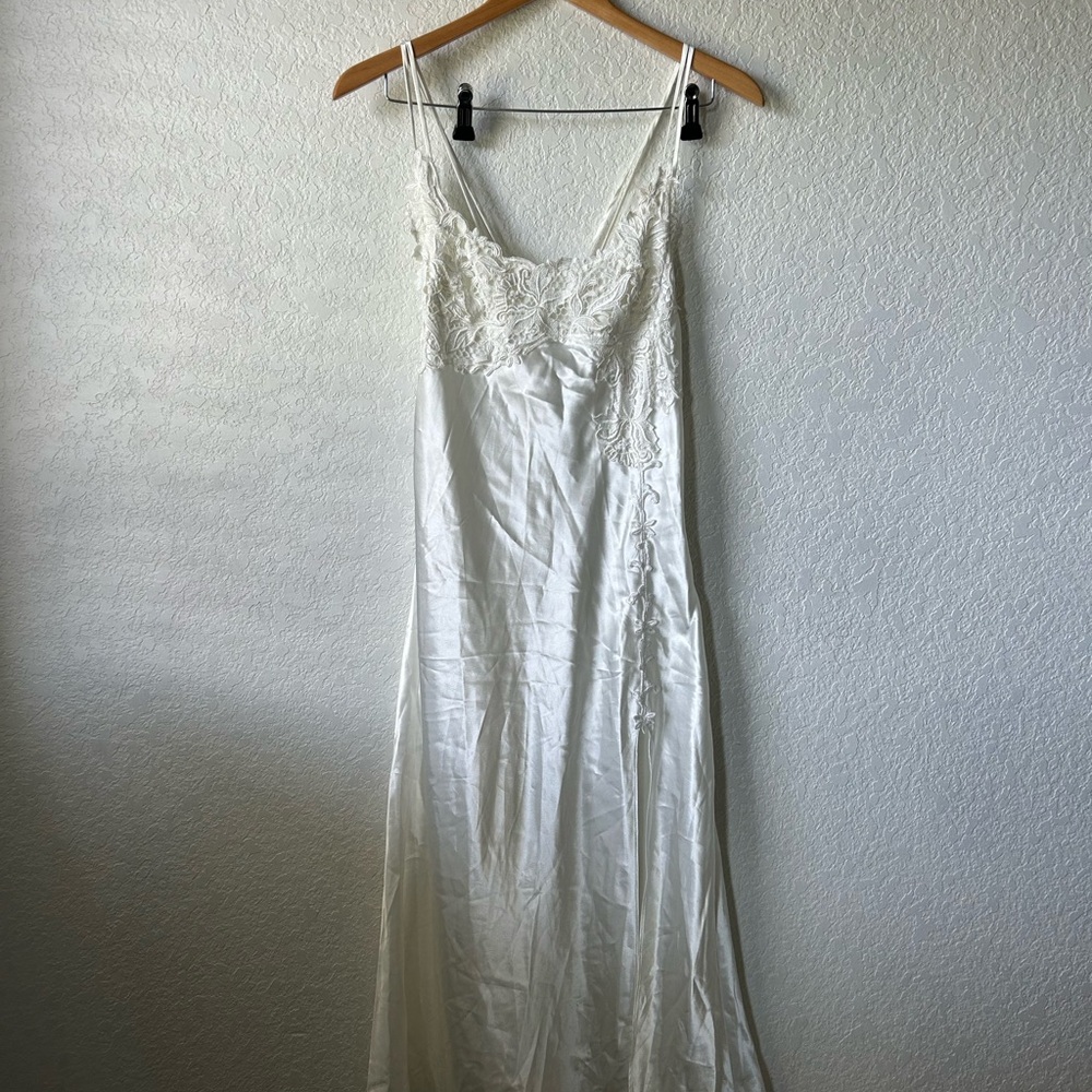 Flora Nikrooz White Lace Bridal Chemise